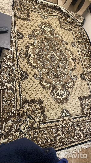 Ковер шерстяной