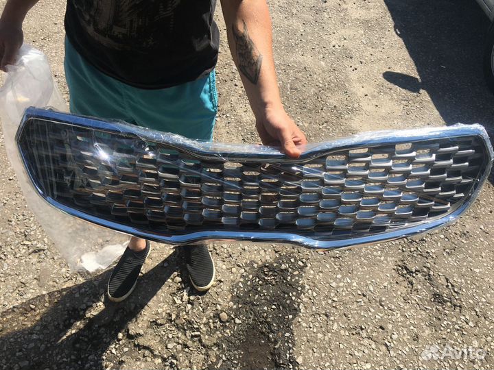 Решетка радиатора Kia Ceratro киа церато