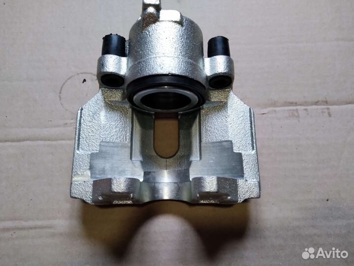 Суппорт пер лев audi 100 a6 c4