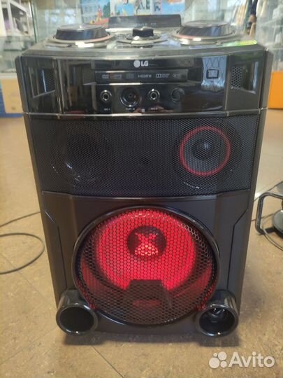 Музыкальный центр LG OM7550K