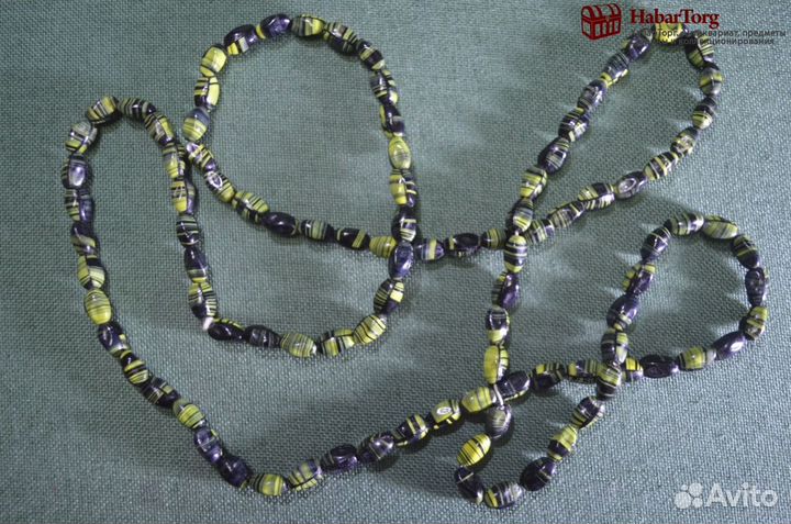 Ожерелье, бусы женские, каменные. Черно-зеленый ка