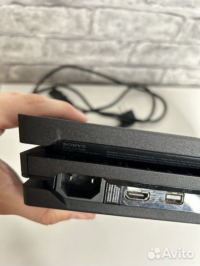 Sony PS4 pro 1tb