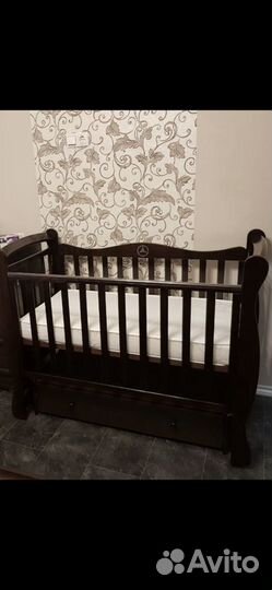 Детская кроватка