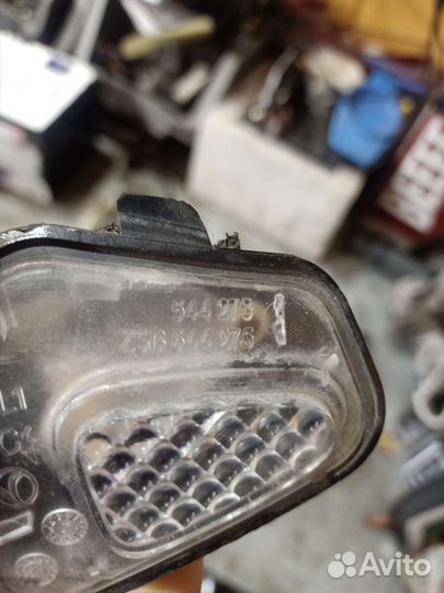 Volkswagen jetta 6 подсветка зеркала левая