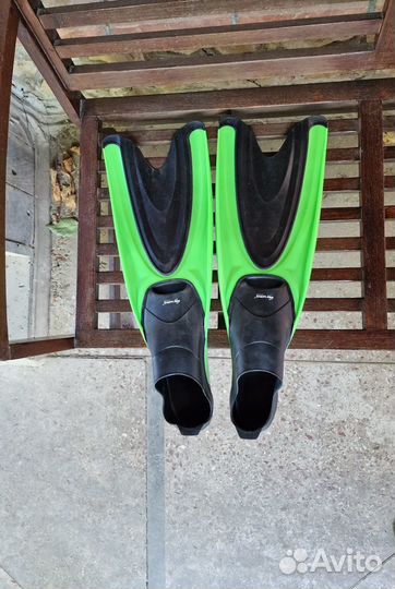 Плавательные принадлежности