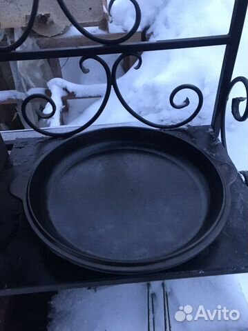 Сковорода чугуная с ручками