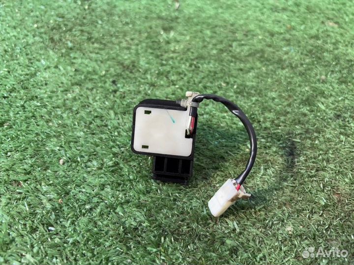 Кнопка регулировки рулевой колонки Lexus Rx330