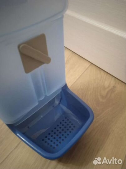 Кормушка и лоток для хорьков, кроликов, котят