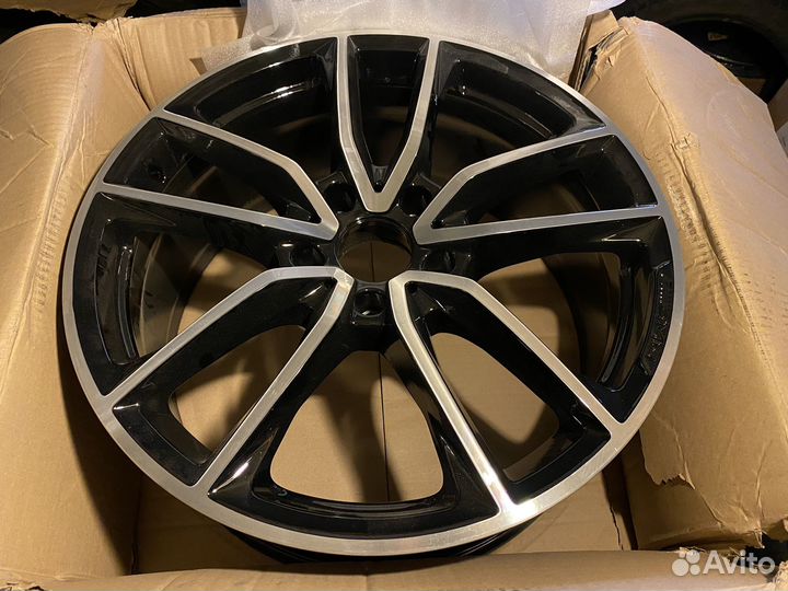 1шт Диск Mercedes AMG G Гелентваген R20 Оригинал