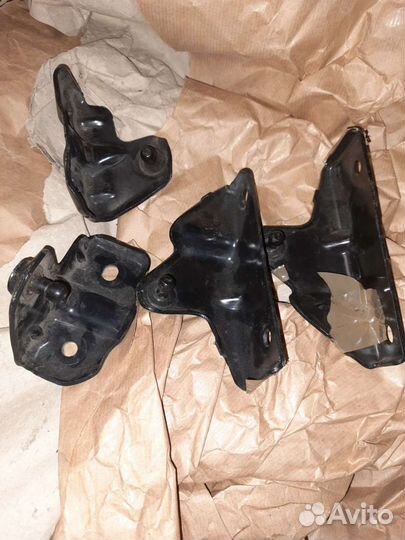 Держать амортизатора на мерседес 447