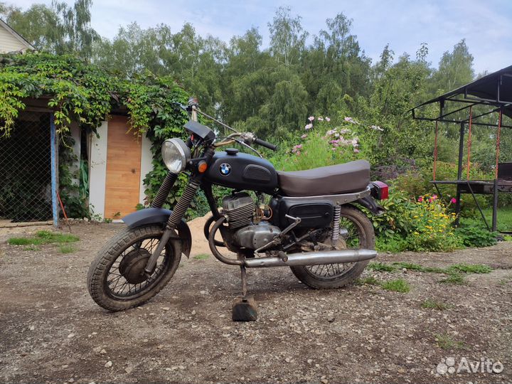 Продам мотоцикл восход 3м