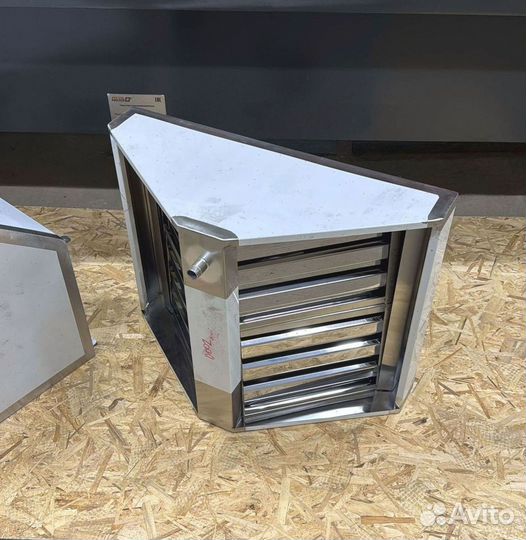 Зонт вытяжной пристенный