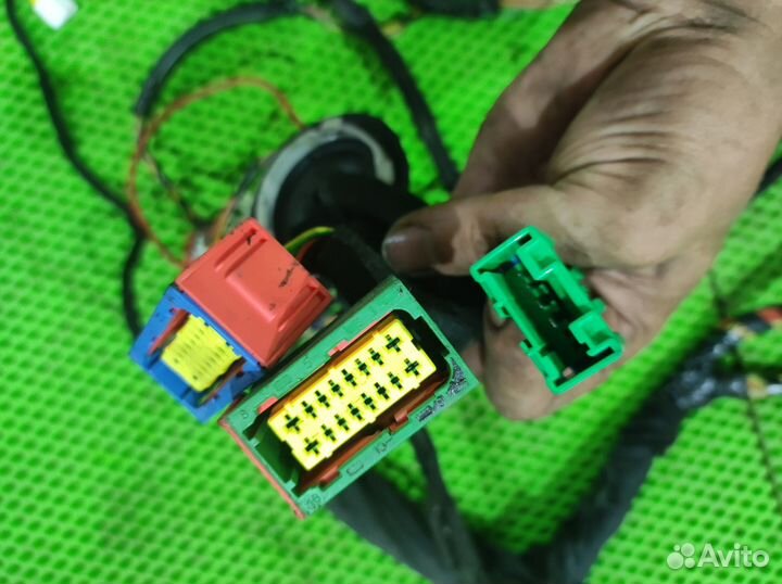 Проводка коса салона Пежо 308