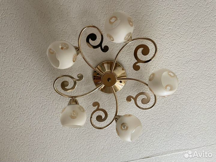 5 ти рожковая люстра