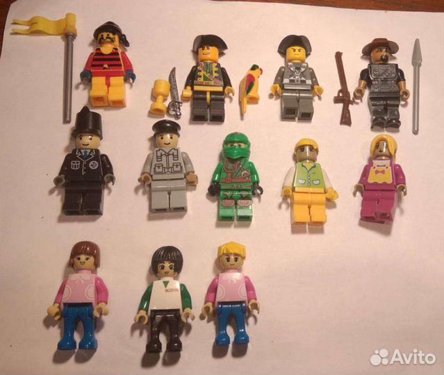 Конструктор, разные детали, больше 2 кг