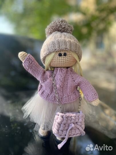 Вязаная интерьерная кукла тильда ручной работы