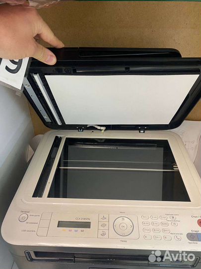 Принтер Samsung 3185 цветной