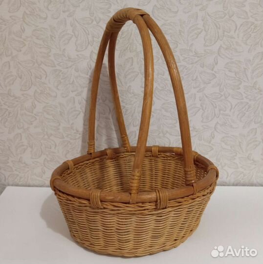 Корзина плетёная для подарков