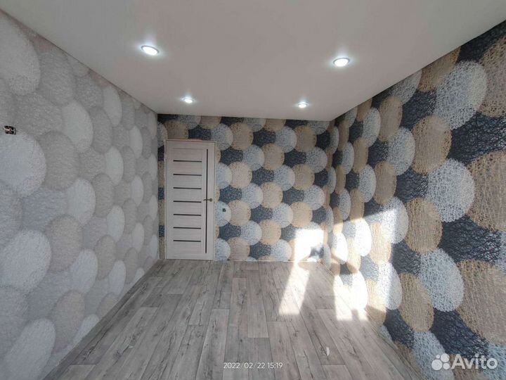 Поклейка обоев. Ремонт квартир