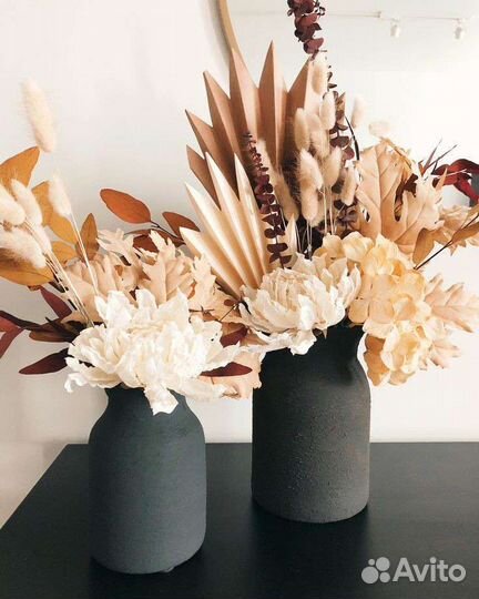 Интерьерная композиция из сухоцветов