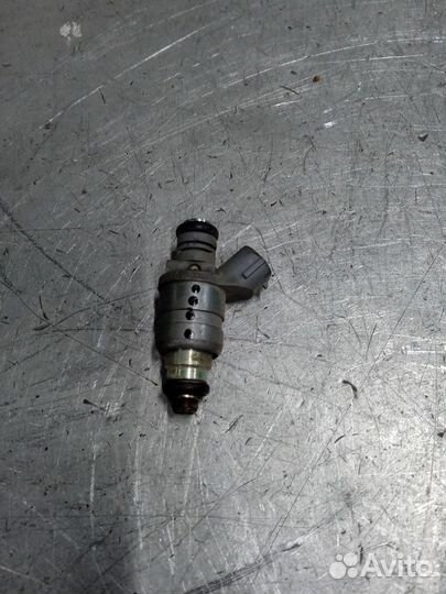 Форсунка инжекторная электрическая V1,6 Octavia