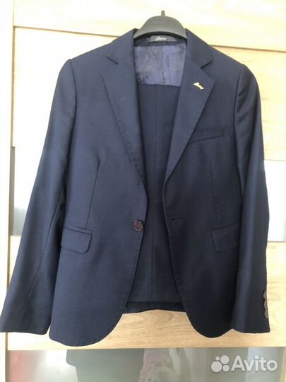 Школьный костюм