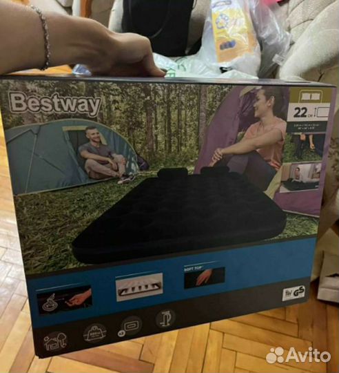 Матрас надувной Bestway с насосом и подушками