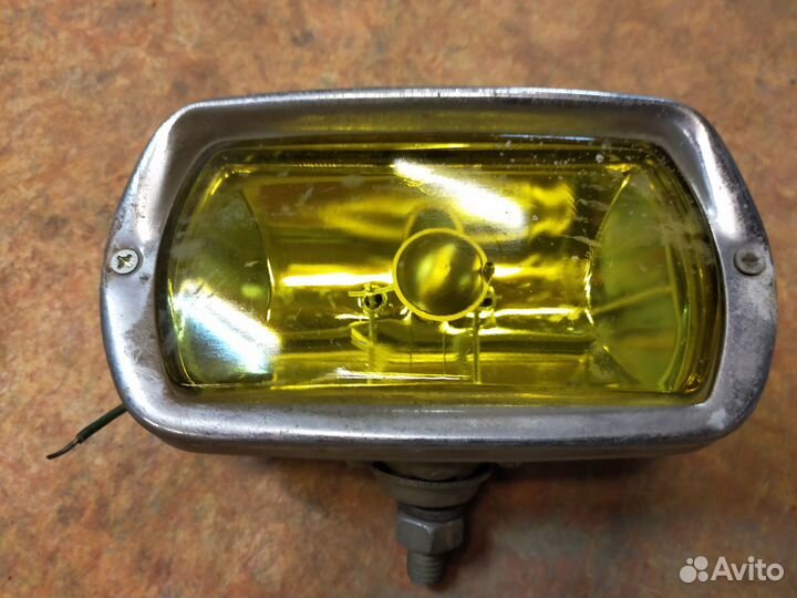 Галогенная противотуманная фара