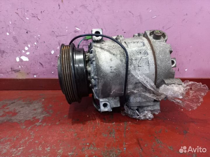 Компрессор кондиционера Volkswagen Passat B5 1.6