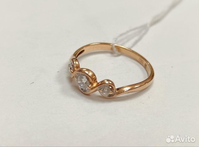 Золотое кольцо с фианитом 16р