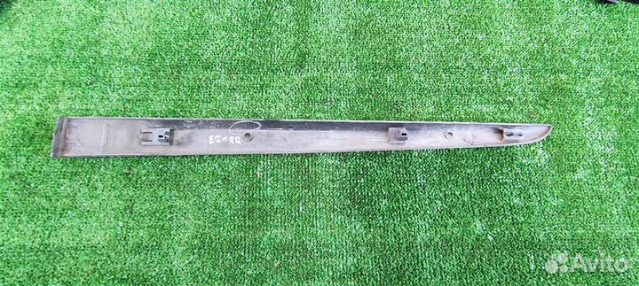 Молдинг двери задней правой Renault Clio 3 2006