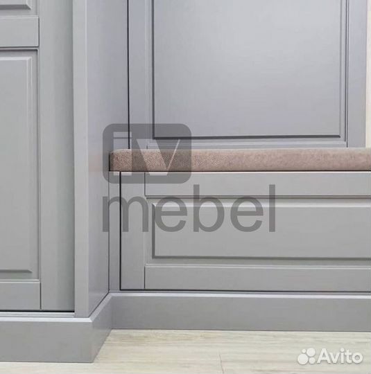 Встраиваемый шкаф