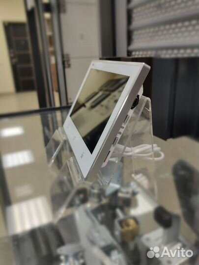 Видеодомофон CTV M2703