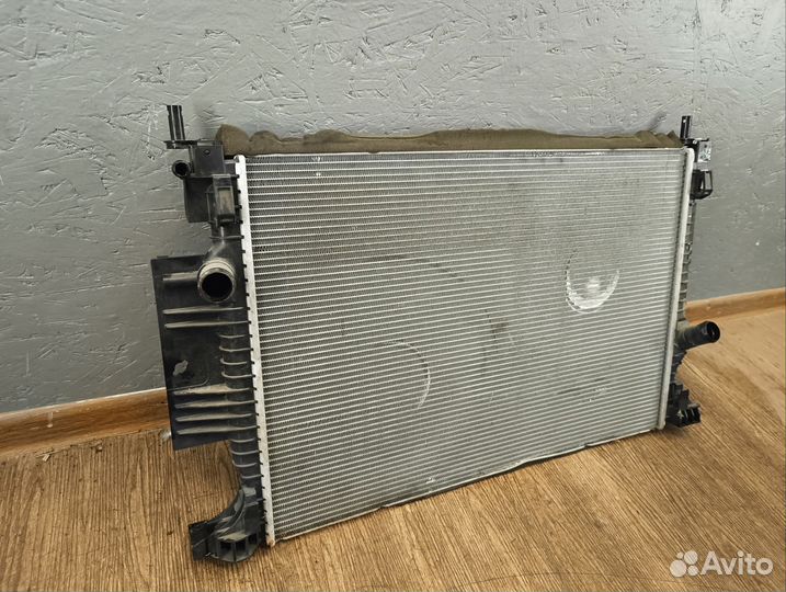 Радиатор охлаждения двигателя Ford focus 3 экобуст