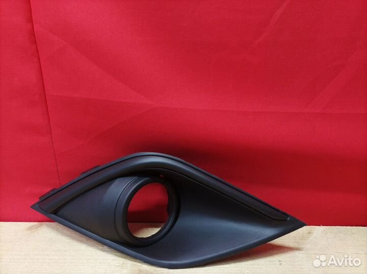 Окантовка птф правая Mitsubishi Outlander 3 2012