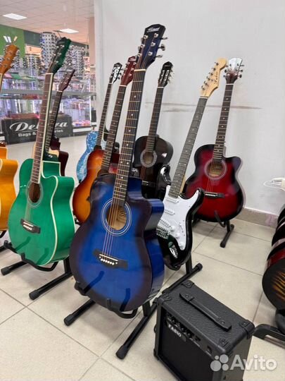 Гитара новая акустическая классическая