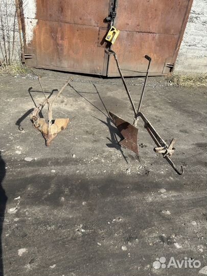 Плуг окучник конный