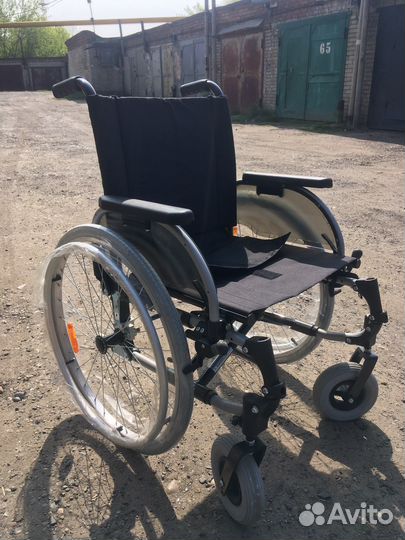 Коляска для инвалидов складная