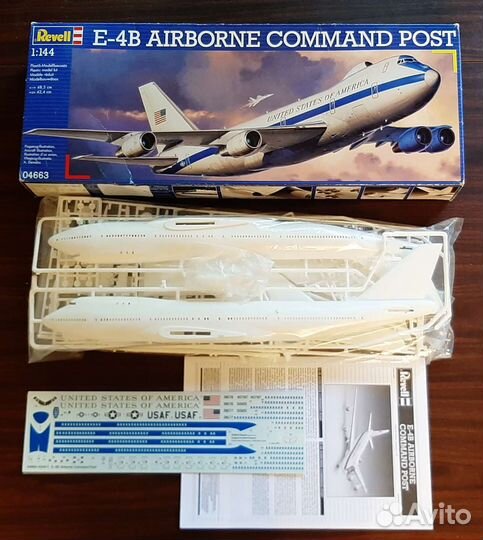 Сборная модель самолета 1/144