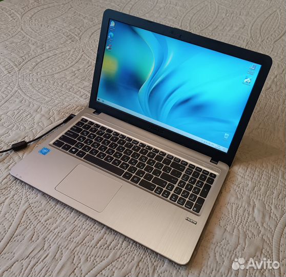 Стильный Asus VivoBook X540SA