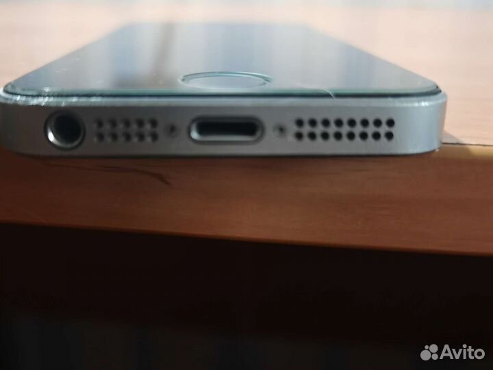 iPhone 5S, 16 ГБ