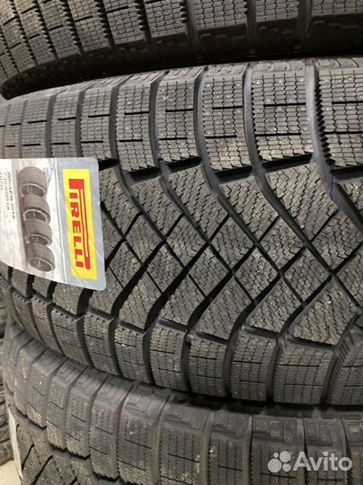 Pirelli Ice Zero FR 235/60 R18 107H