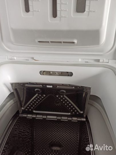 Стиральная машина с вертикальной загрузкой