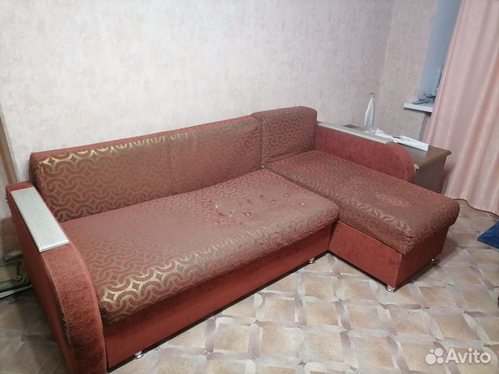 Угловой диван бу