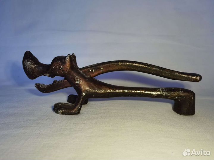 Орехоколка