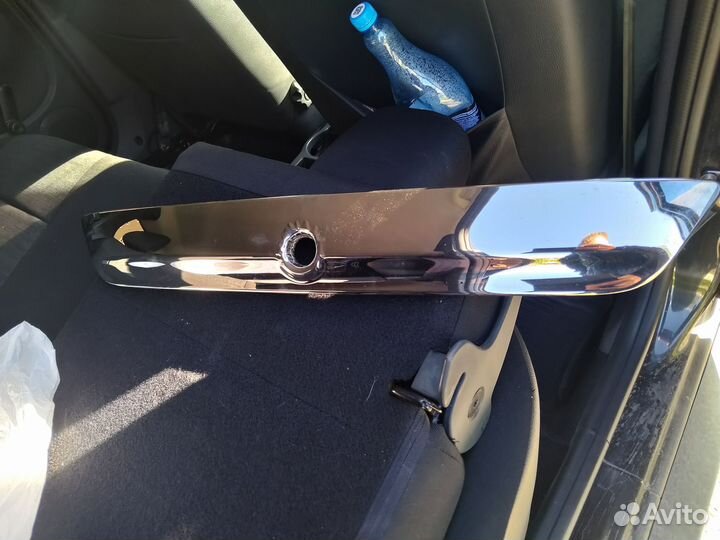 Молдинг двери багажника Nissan Terrano