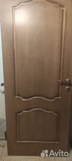 Дверь деревянная бу