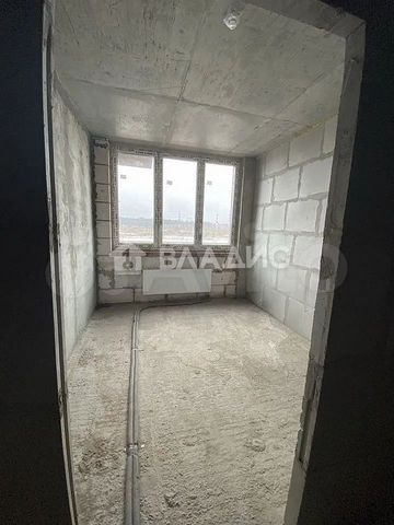 2-к. квартира, 57 м², 2/16 эт.