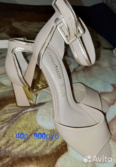 Босоножки женские новые