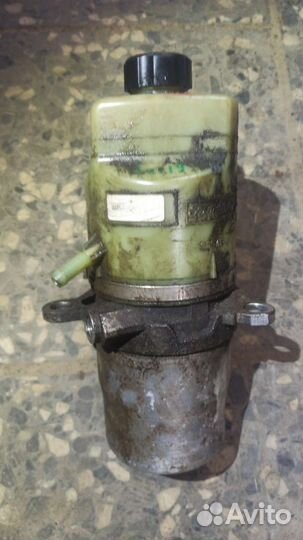 Насос гидроэлектроуселителя на форд с мах /фокус